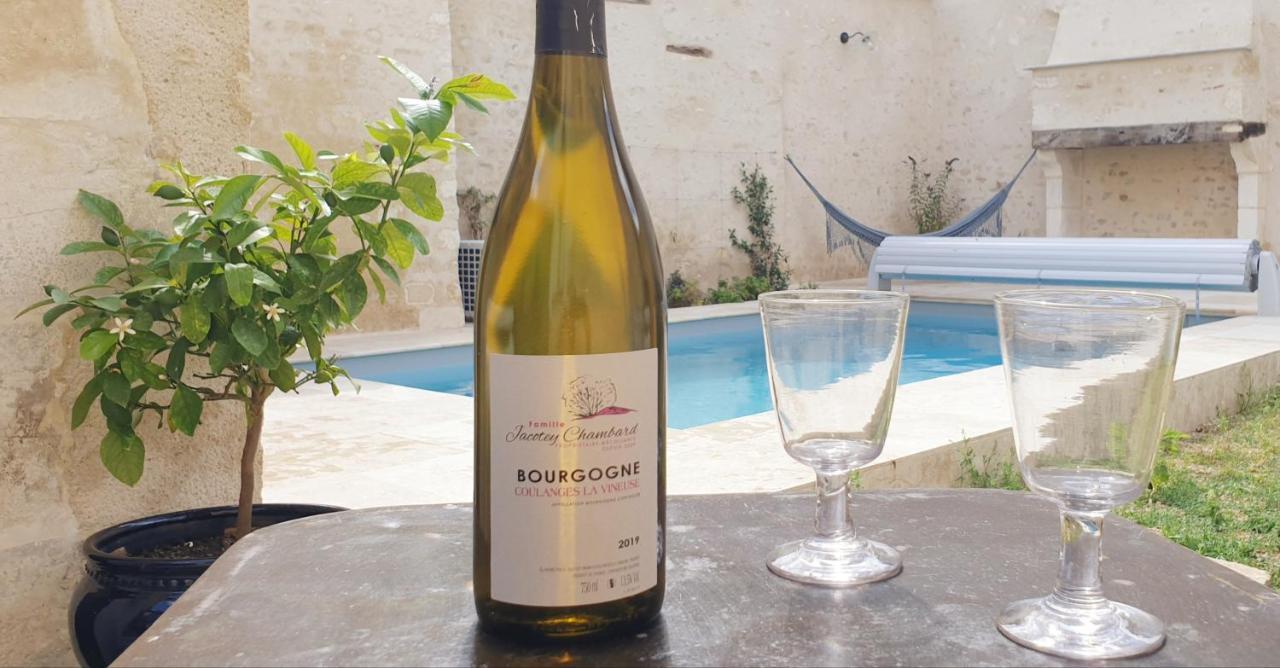 Готель La Croix Au Maitre Coulanges-la-Vineuse Екстер'єр фото
